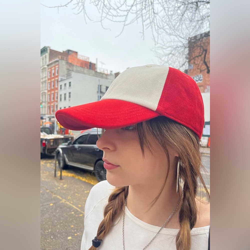 Brandy melville Katherine red colorblock baseball hat
